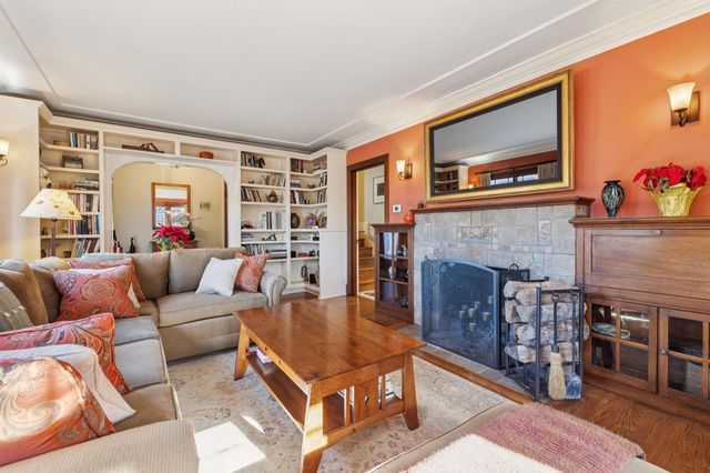 1416 Versailles Ave, Alameda, CA 94501