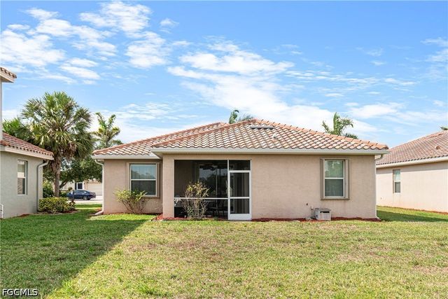 11430 Icarus CIR, Lehigh Acres, FL 33971