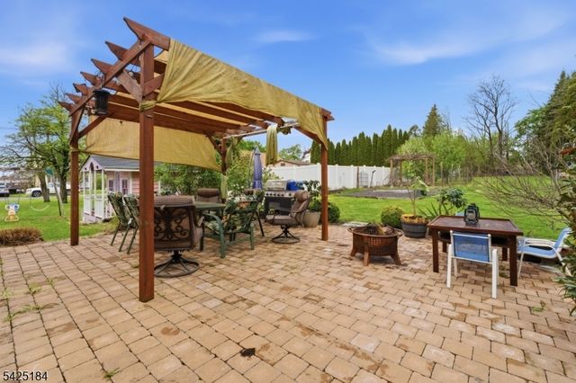 13 New St, Washington Boro, NJ 07882