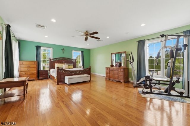 13 New St, Washington Boro, NJ 07882