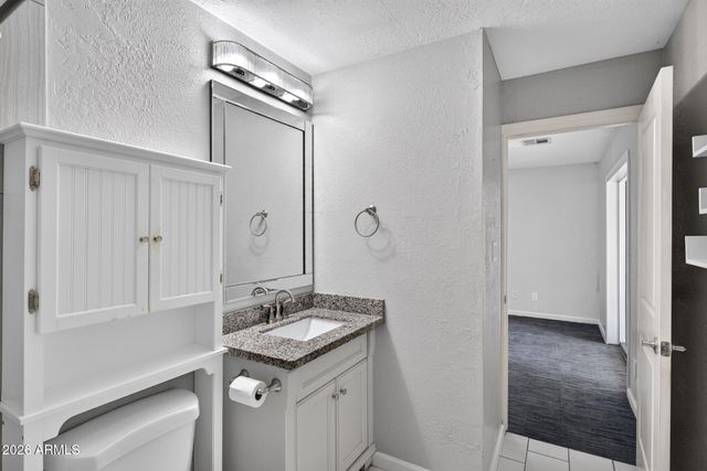 2253 W BOSTON Street, Chandler, AZ 85224