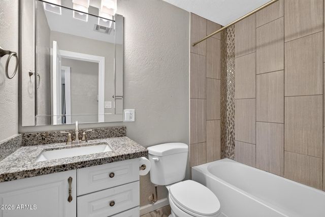 2253 W BOSTON Street, Chandler, AZ 85224