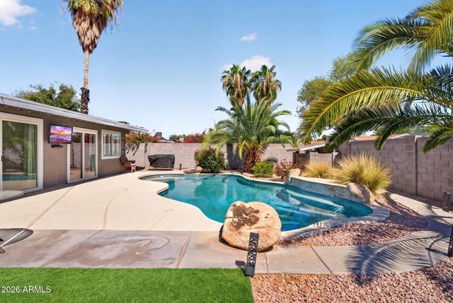 2253 W BOSTON Street, Chandler, AZ 85224