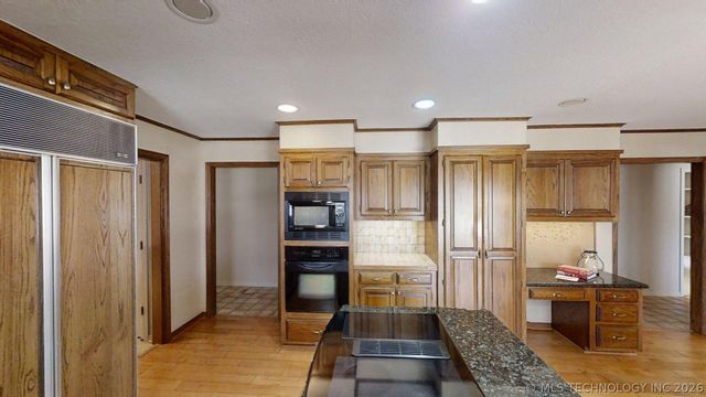 1001 Rockford Court, Ardmore, OK 73401