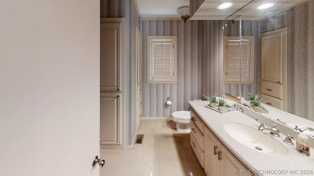 1001 Rockford Court, Ardmore, OK 73401