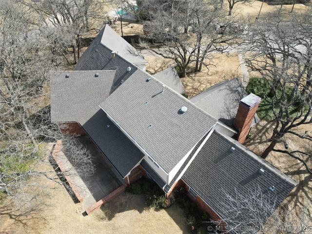 1001 Rockford Court, Ardmore, OK 73401