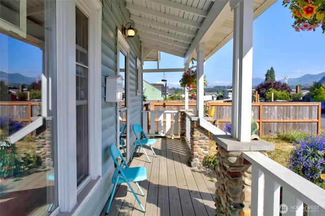 237 W Third Street, Port Angeles, WA 98362