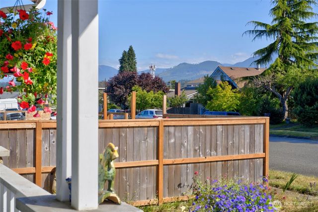 237 W Third Street, Port Angeles, WA 98362