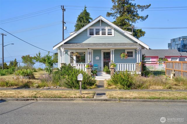 237 W Third Street, Port Angeles, WA 98362