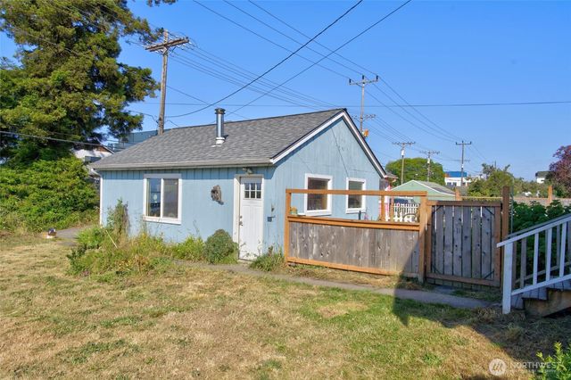 237 W Third Street, Port Angeles, WA 98362