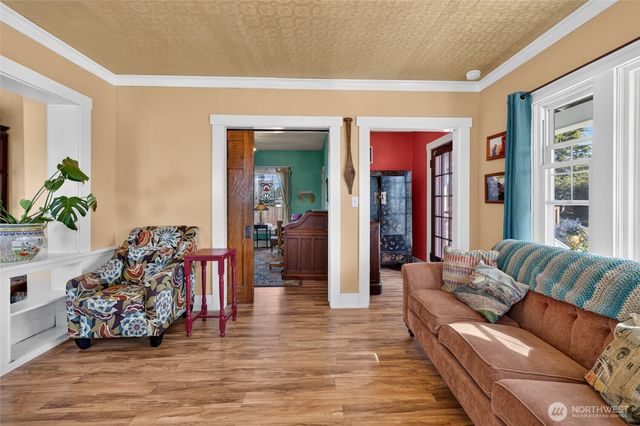 237 W Third Street, Port Angeles, WA 98362