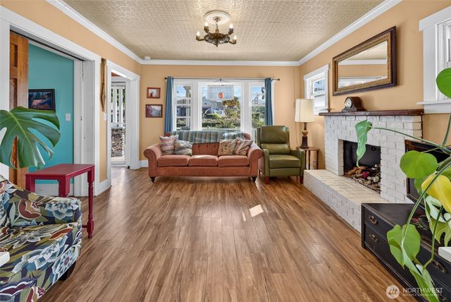 237 W Third Street, Port Angeles, WA 98362