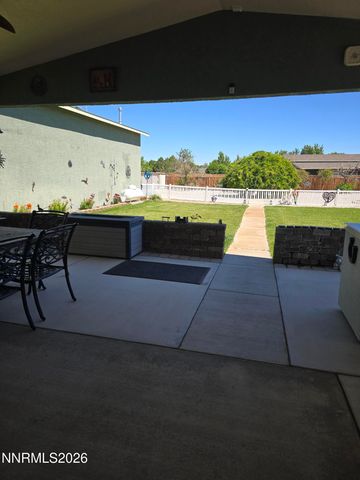 670 Hunter Park Way, Fallon, NV 89406