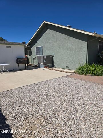 670 Hunter Park Way, Fallon, NV 89406