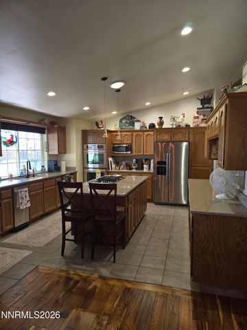 670 Hunter Park Way, Fallon, NV 89406