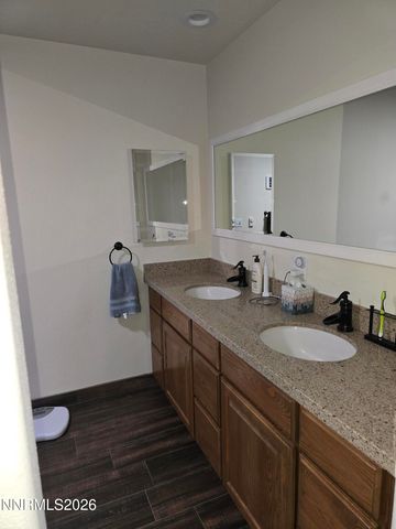 670 Hunter Park Way, Fallon, NV 89406