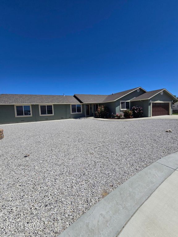 670 Hunter Park Way, Fallon, NV 89406