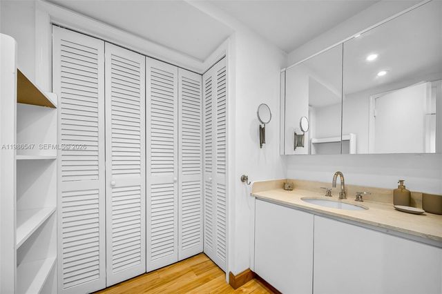 555 Crandon Blvd 53, Key Biscayne, FL 33149