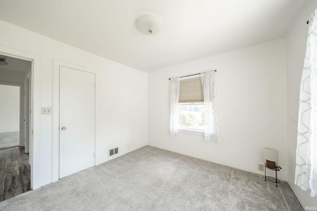 14417 W Wayne Street, Daleville, IN 47334