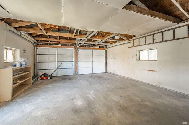 14417 W Wayne Street, Daleville, IN 47334