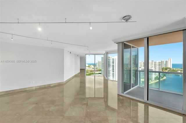 3370 Hidden Bay Drive 2708, Aventura, FL 33180