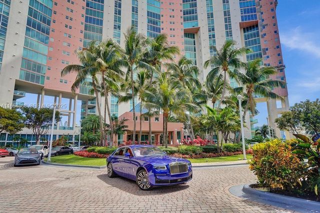 3370 Hidden Bay Drive 2708, Aventura, FL 33180