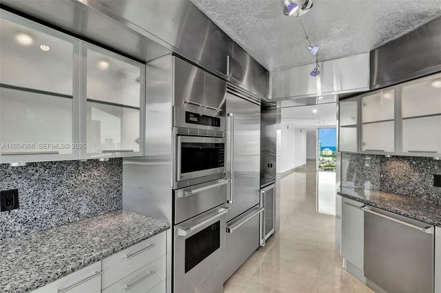 3370 Hidden Bay Drive 2708, Aventura, FL 33180