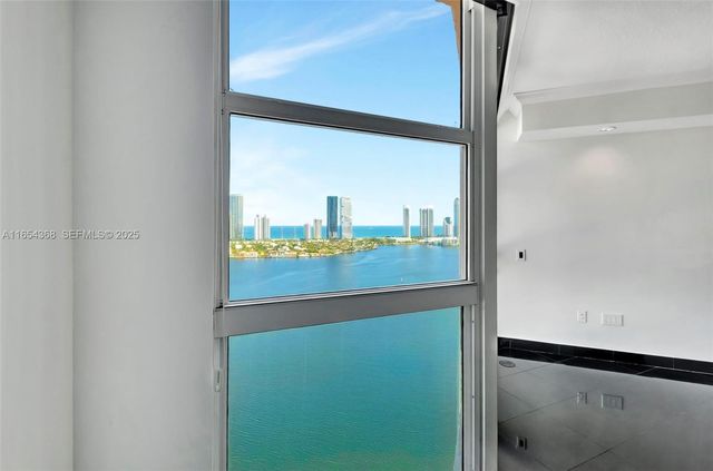 3370 Hidden Bay Drive 2708, Aventura, FL 33180