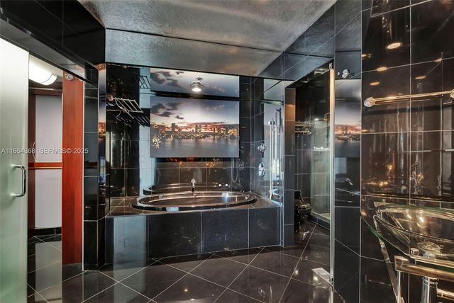 3370 Hidden Bay Drive 2708, Aventura, FL 33180