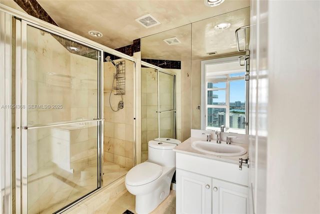 3370 Hidden Bay Drive 2708, Aventura, FL 33180