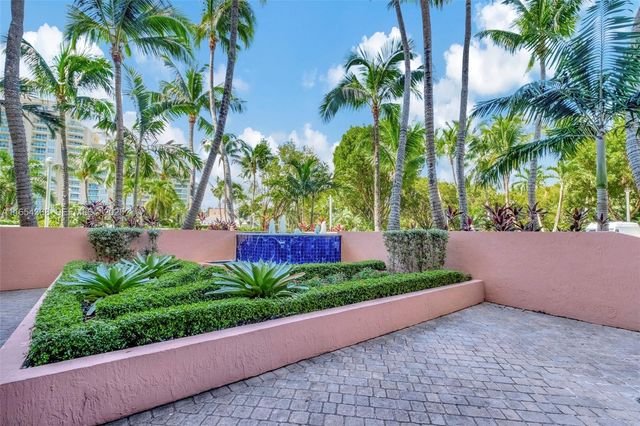 3370 Hidden Bay Drive 2708, Aventura, FL 33180