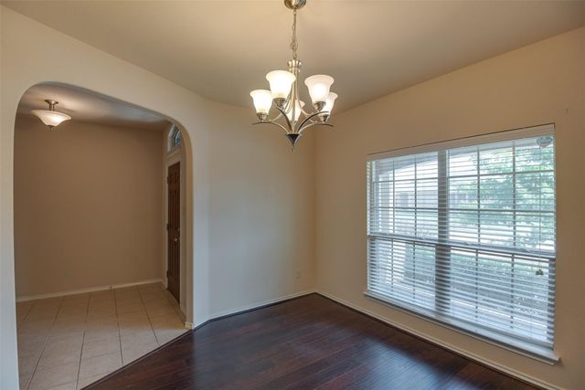 6677 Friendsway Drive, Fort Worth, TX 76137