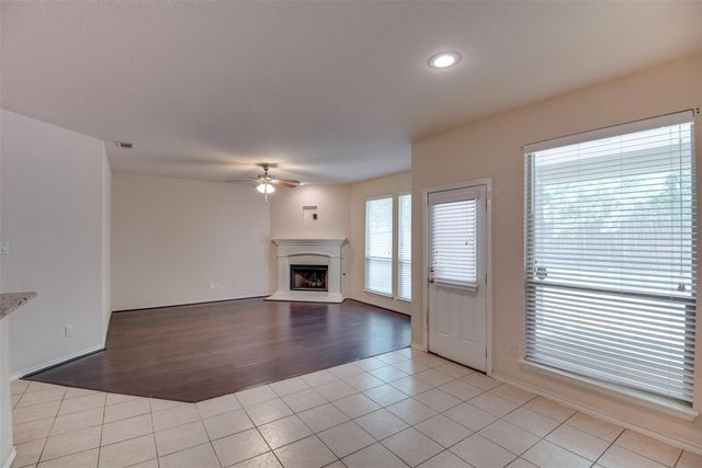 6677 Friendsway Drive, Fort Worth, TX 76137