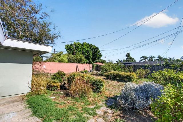 2006 Nutwood Avenue, Fullerton, CA 92831