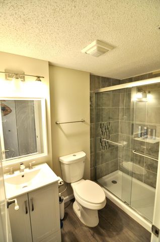 5845 Lake Curve Lane, Brooklyn Center, MN 55429