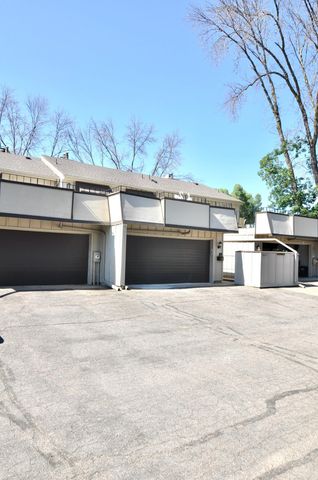 5845 Lake Curve Lane, Brooklyn Center, MN 55429
