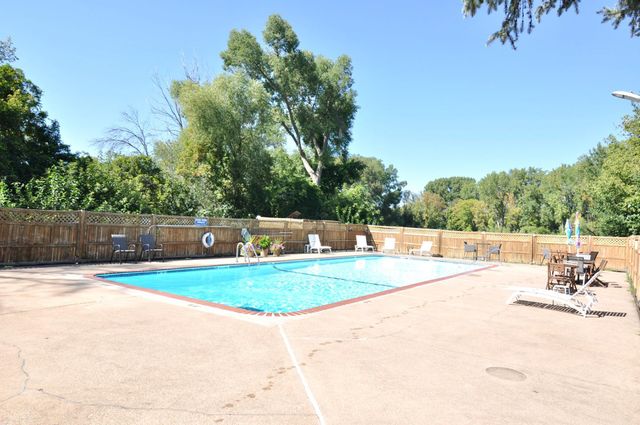5845 Lake Curve Lane, Brooklyn Center, MN 55429