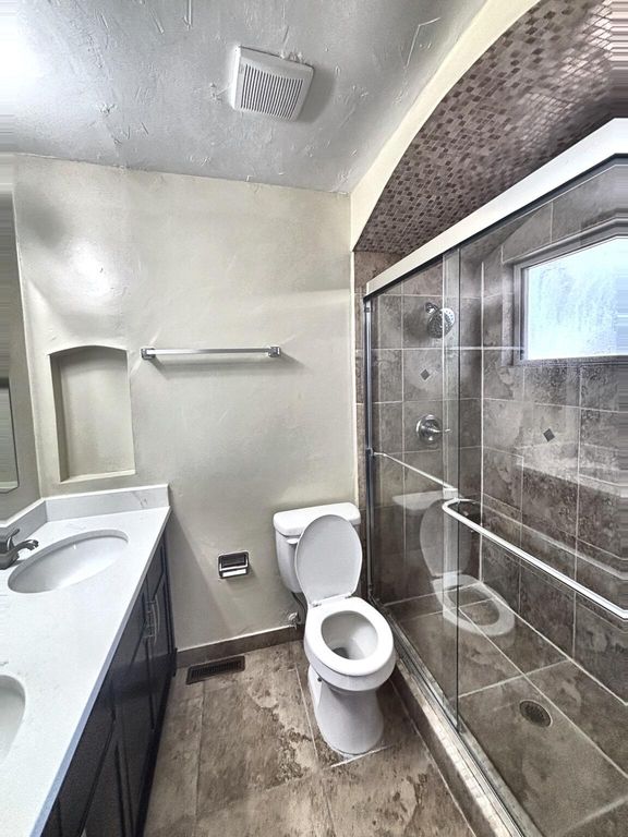 Image 17 of property listing at 5119 Justin Drive NW, Albuquerque, NM 87114