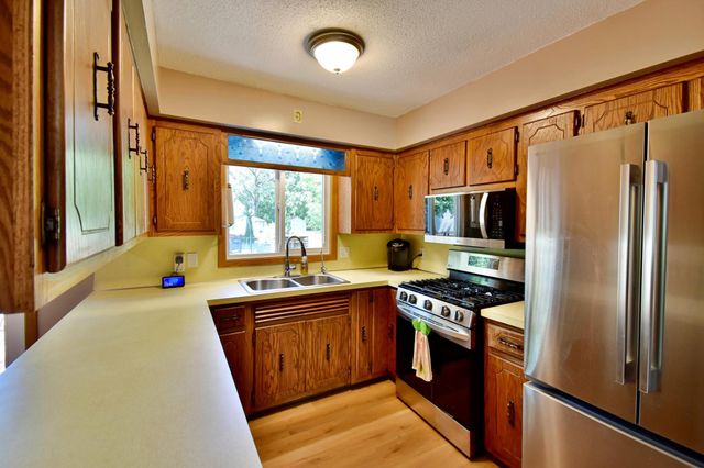 621 Powell Street N, Big Lake, MN 55309