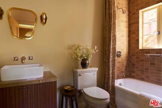 1960 Escarpa Drive, Los Angeles, CA 90041