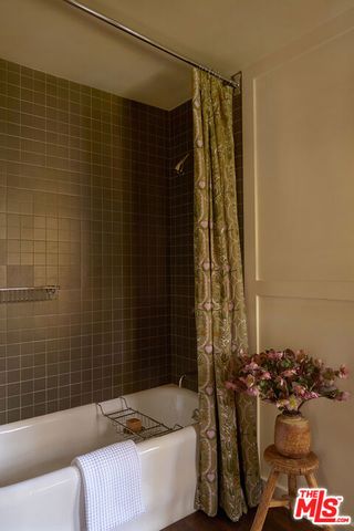 1960 Escarpa Drive, Los Angeles, CA 90041