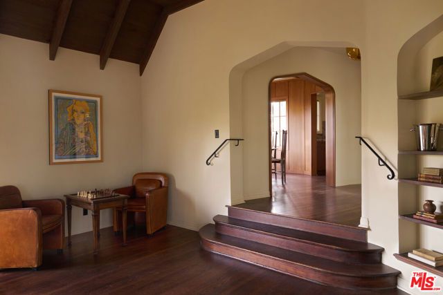 1960 Escarpa Drive, Los Angeles, CA 90041