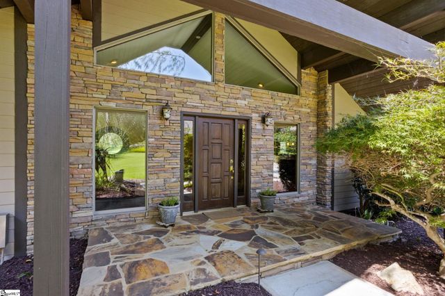 19 Crown Ridge Road, Travelers Rest, SC 29690