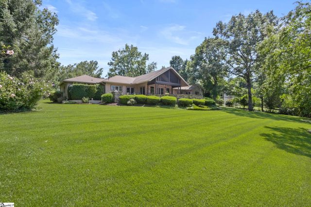 19 Crown Ridge Road, Travelers Rest, SC 29690