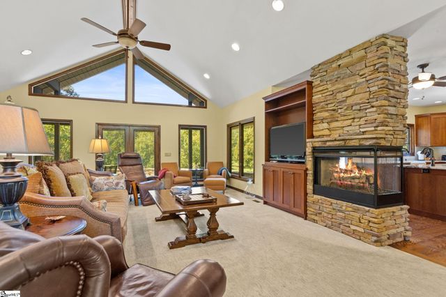 19 Crown Ridge Road, Travelers Rest, SC 29690