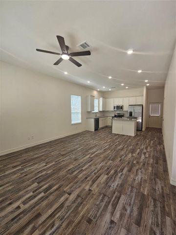 11443 Underwood Street, Willis, TX 77318