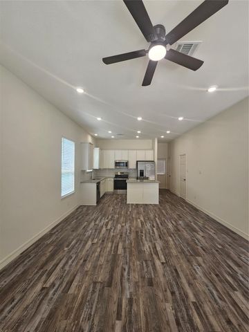11443 Underwood Street, Willis, TX 77318