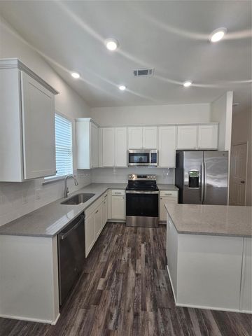 11443 Underwood Street, Willis, TX 77318