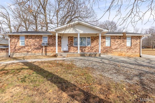 772 Weber Road, Farmington, MO 63640