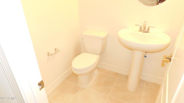 1949 E BELLFLOWER Court, Gilbert, AZ 85298